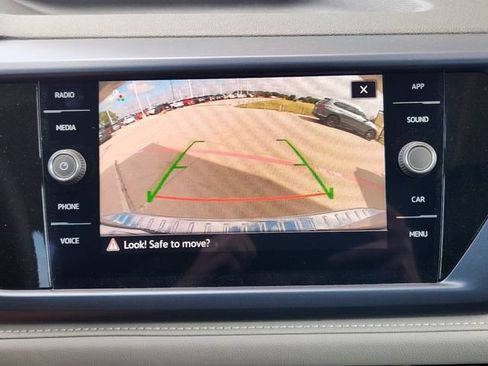 New 2024 Volkswagen Taos SE image 13