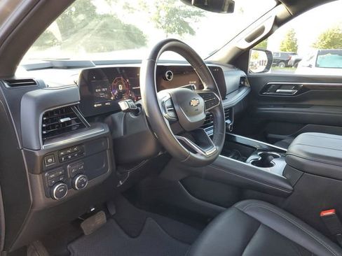 Used 2025 Chevrolet Tahoe LT AWD/4WD image 18