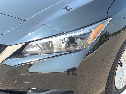 Used 2022 Nissan Leaf S FWD image 27