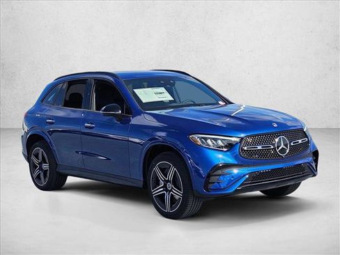 Used 2025 Mercedes-Benz GLC 300 image 7