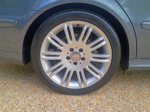 Used 2007 Mercedes-Benz E 350 Sedan image 16