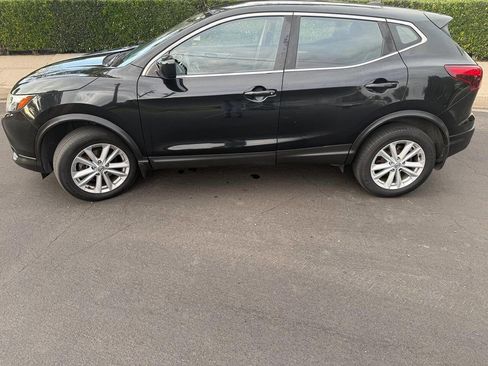 Used 2017 Nissan Rogue Sport S w/ S Appearance Package image 17