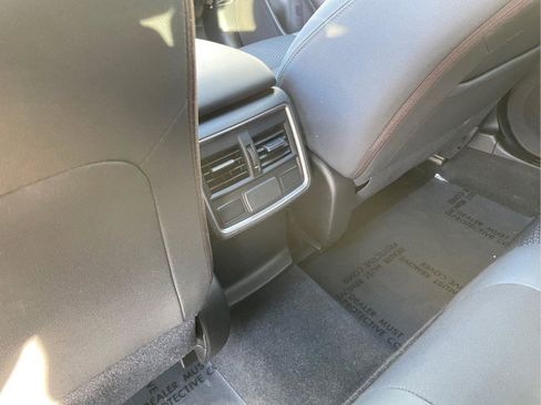 Used 2020 Subaru Forester Premium image 23