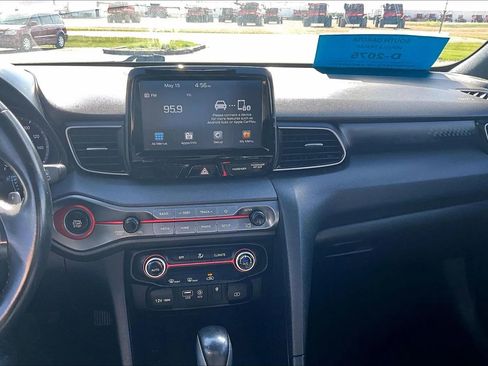Used 2019 Hyundai Veloster 2.0 Premium FWD image 21
