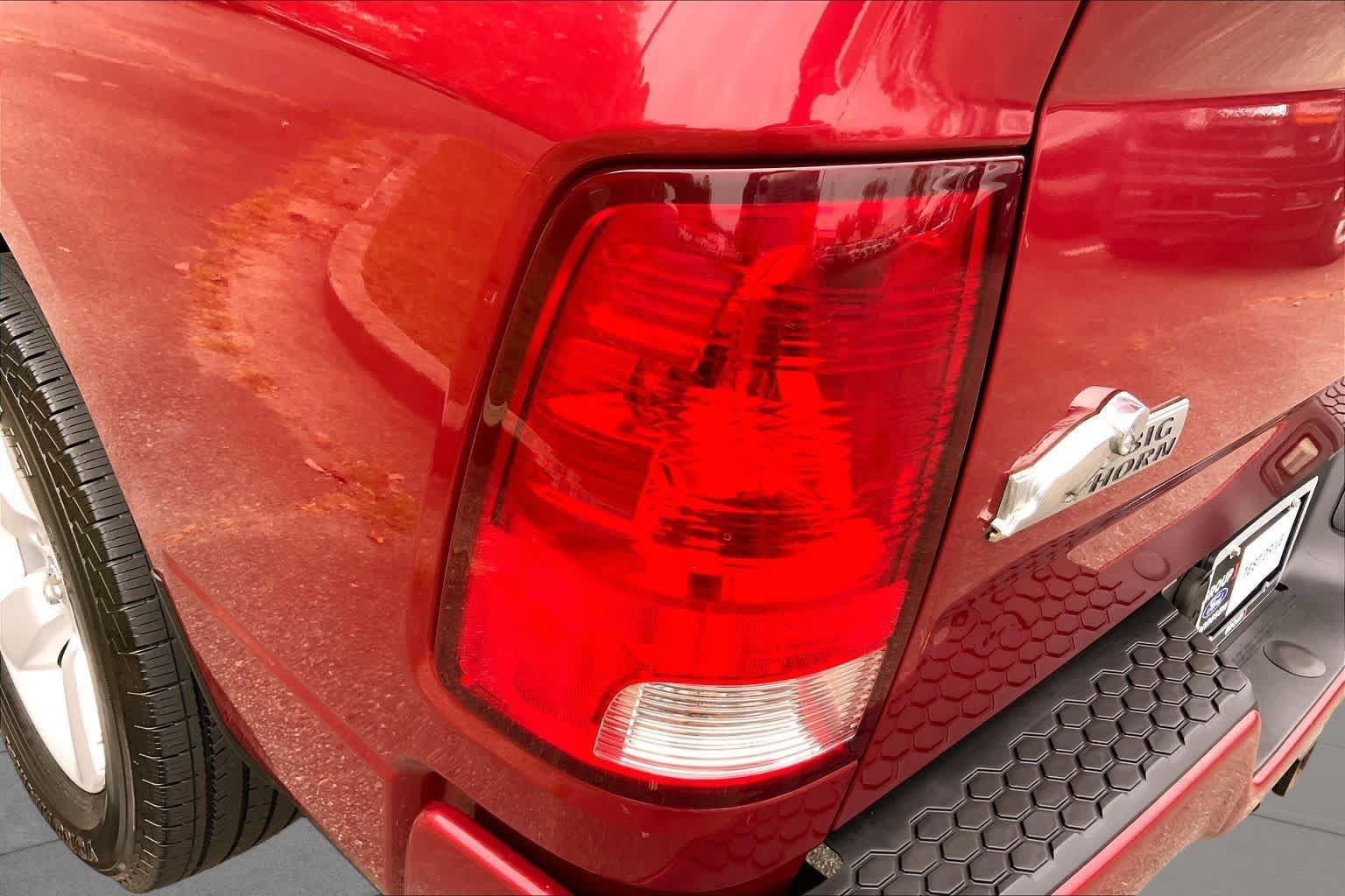 Used 2014 RAM 1500 Express AWD/4WD image 26