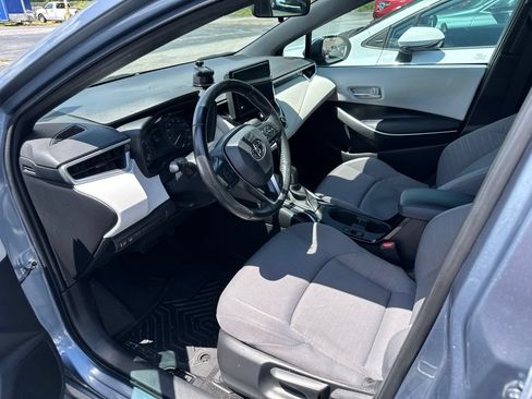 Used 2023 Toyota Corolla SE FWD image 4