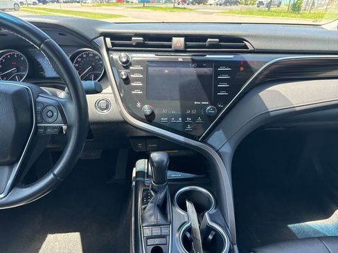 Used 2018 Toyota Camry XLE w/ Audio Package FWD image 22