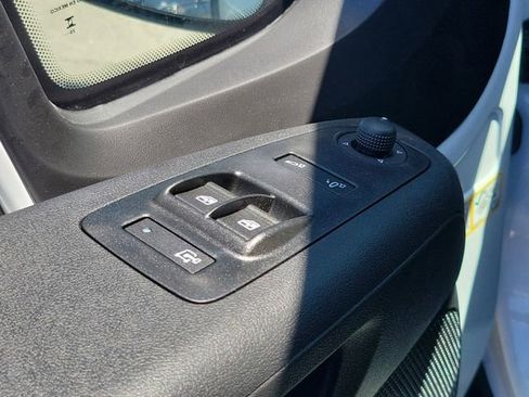 New 2026 RAM ProMaster 2500 w/ Quick Order Package 22G SLT FWD image 14