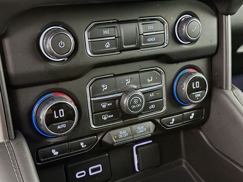 Used 2024 Chevrolet Tahoe LT image 24