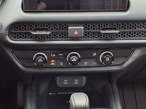 New 2026 Honda HR-V LX image 15