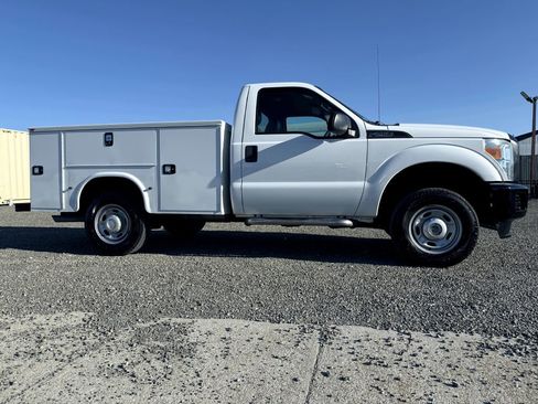Used 2015 Ford F250 XL image 5