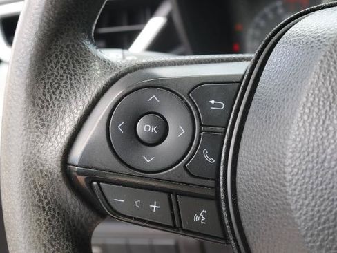 Used 2020 Toyota Corolla LE FWD image 9