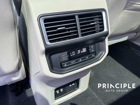 Used 2026 Volkswagen Atlas SEL Premium R-Line AWD/4WD image 31
