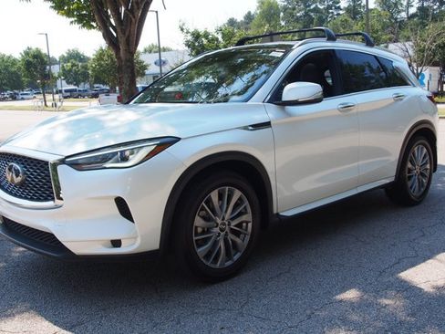Used 2025 INFINITI QX50 Luxe AWD/4WD image 3