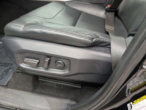 Used 2022 Toyota Tundra Limited AWD/4WD image 21