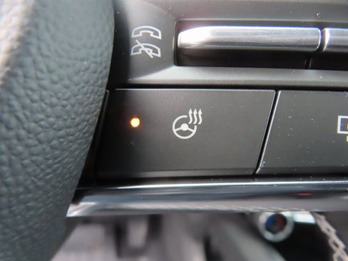 New 2026 Chevrolet Equinox EV LT image 13