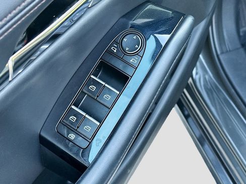 Used 2021 MAZDA MAZDA3 s image 18