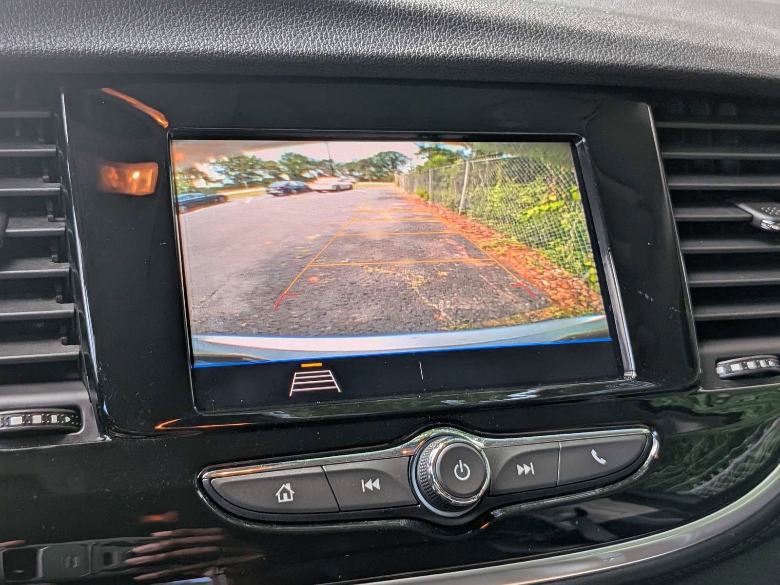 Used 2022 Buick Encore Preferred w/ Safety Package AWD/4WD image 20