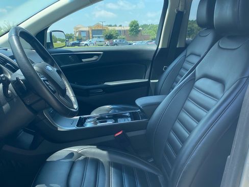 Used 2020 Ford Edge SEL w/ Convenience Package AWD/4WD image 12