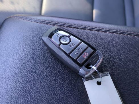 Certified 2022 Ford F150 Lightning Lariat image 39