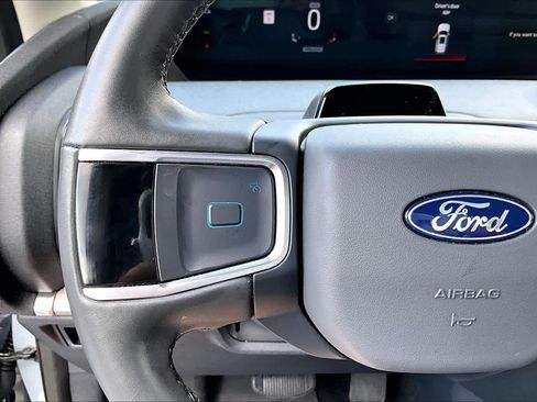 Used 2025 Ford Expedition Max Active RWD image 24