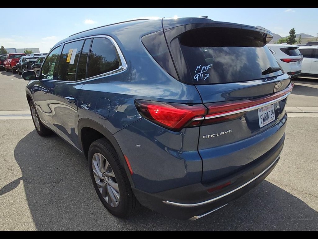 Used 2026 Buick Enclave Preferred FWD image 3