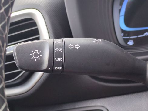 New 2026 Hyundai Venue SEL FWD image 30