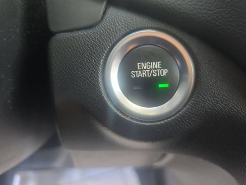 Used 2023 Chevrolet Equinox LT AWD/4WD image 37