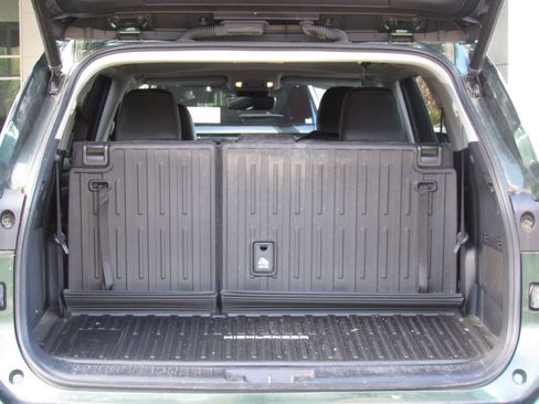 Used 2023 Toyota Highlander Limited AWD/4WD image 22