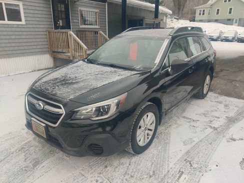 Used 2019 Subaru Outback 2.5i image 2