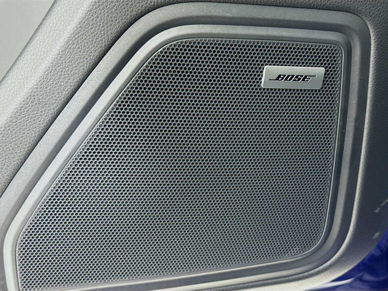 Used 2026 Porsche Macan AWD/4WD image 12