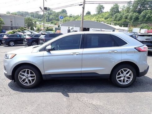 Used 2023 Ford Edge SEL w/ Convenience Package AWD/4WD image 2
