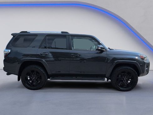 Used 2024 Toyota 4Runner SR5 Premium w/ Moonroof Package AWD/4WD image 12
