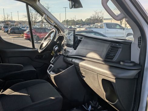 Used 2022 Ford Transit 350 XLT image 22