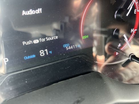 Used 2024 Toyota RAV4 XLE FWD image 22