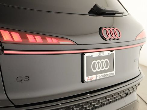 New 2026 Audi Q3 quattro 2.0T AWD/4WD image 34