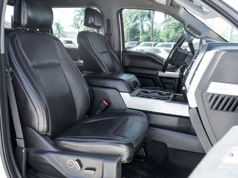 Used 2017 Ford F350 Lariat image 36