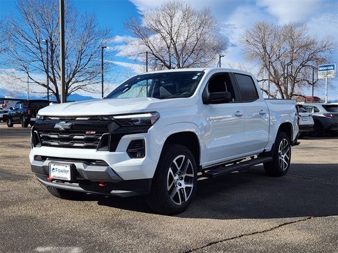Used 2023 Chevrolet Colorado Z71 w/ Z71 Convenience Package 2 image 2