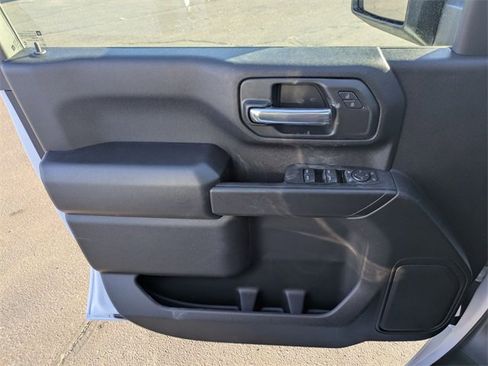 New 2026 GMC Sierra 2500 Pro w/ Convenience Package image 11