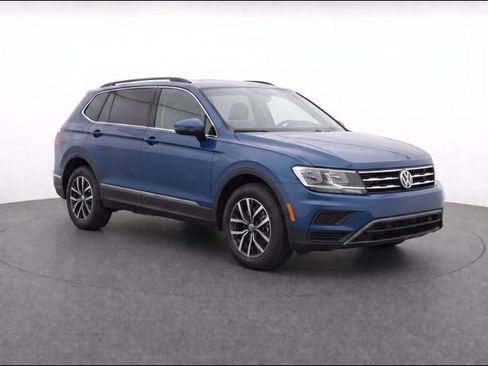 Used 2020 Volkswagen Tiguan SE AWD/4WD image 1