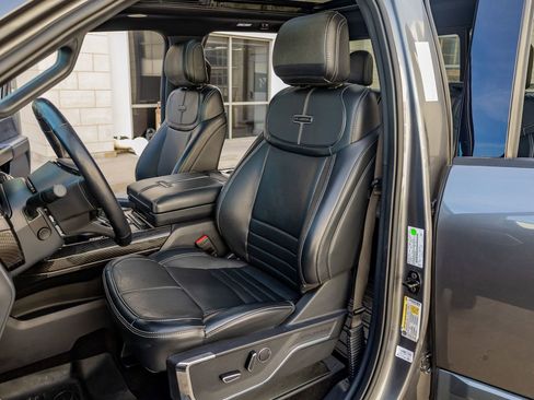 Used 2022 Ford F150 Platinum w/ Equipment Group 701A High image 30