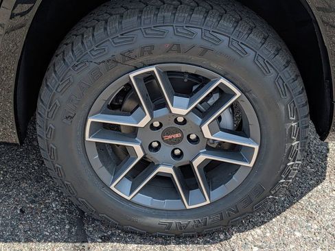 New 2026 GMC Terrain AT4 w/ Convenience Package III AWD/4WD image 20