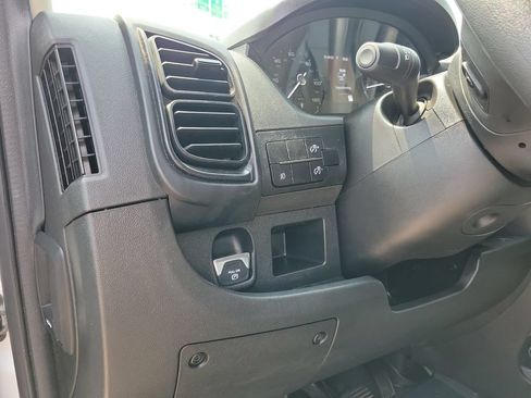 Used 2025 RAM ProMaster 3500 w/ Convenience Group FWD image 25