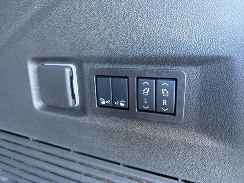 New 2026 Chevrolet Tahoe Premier image 12