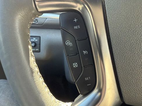 Used 2016 Chevrolet Traverse LTZ AWD/4WD image 12
