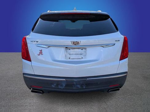 Used 2018 Cadillac XT5 Luxury w/ Driver Awareness Package FWD image 3