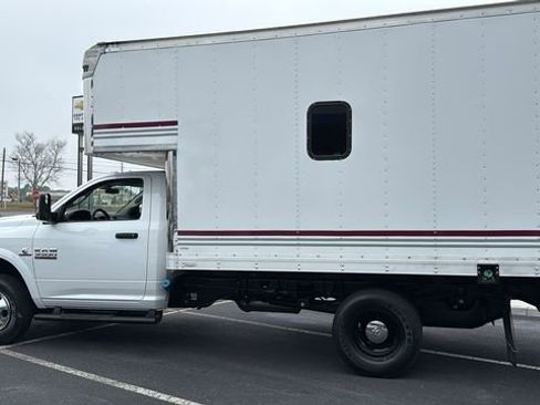 Used 2018 RAM 3500 Tradesman w/ Chrome Appearance Group image 5