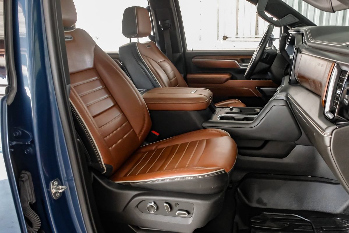 Used 2024 GMC Sierra 2500 Denali Ultimate AWD/4WD image 30