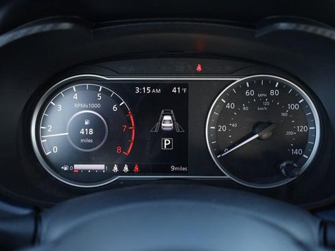 New 2025 Nissan Versa SV w/ Trunk Package image 10