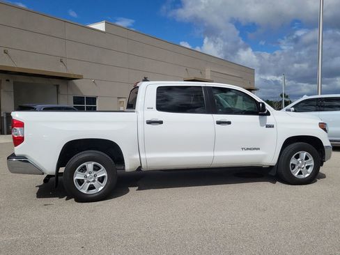 Used 2021 Toyota Tundra SR5 w/ SR5 Upgrade Package RWD image 3